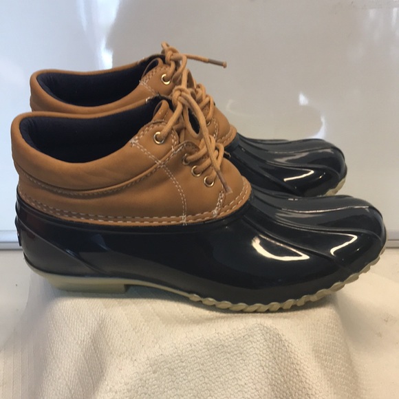 Tommy Hilfiger “duck” boot - Picture 3 of 9